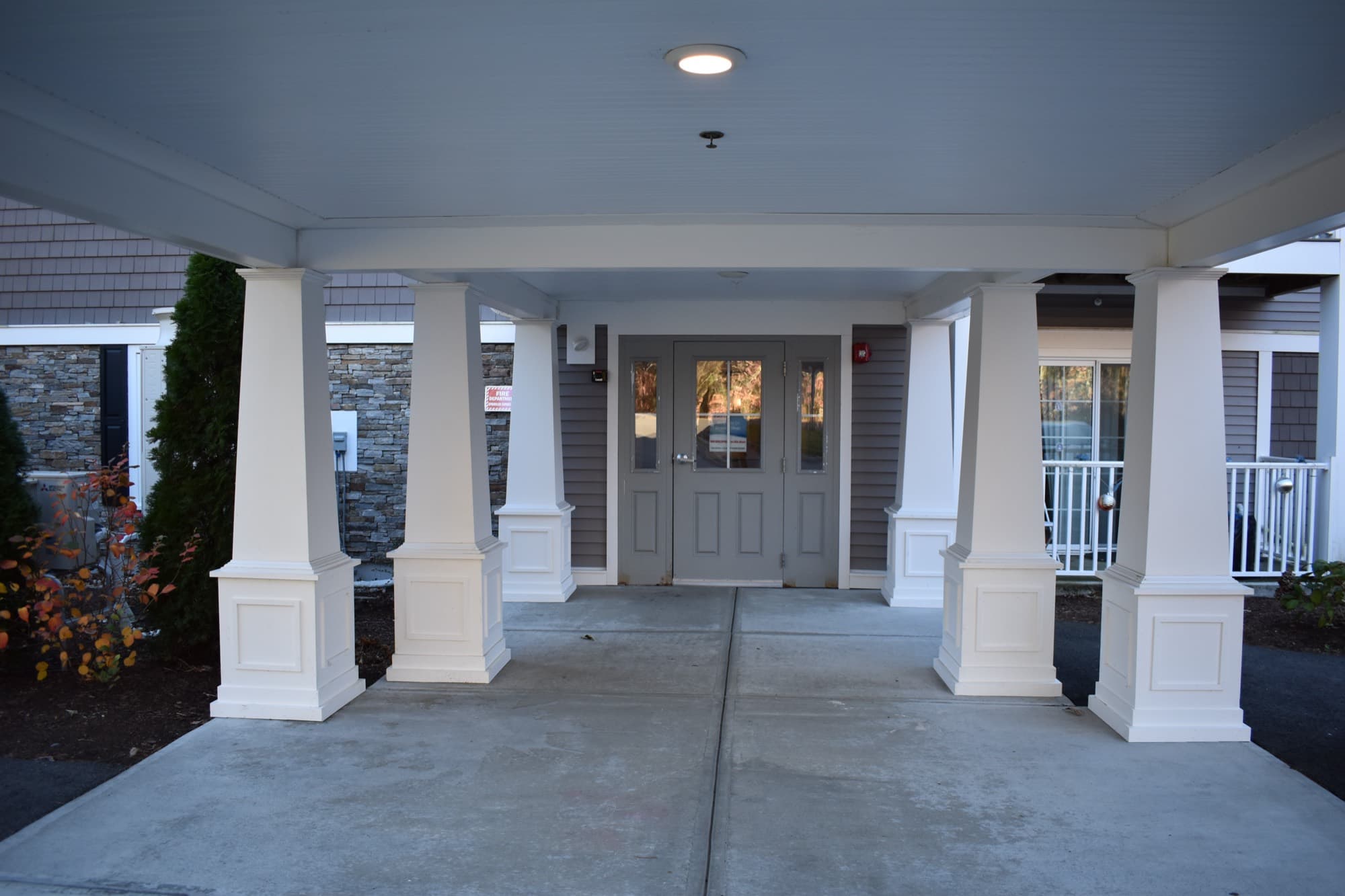 Covered entrance at Depot Village